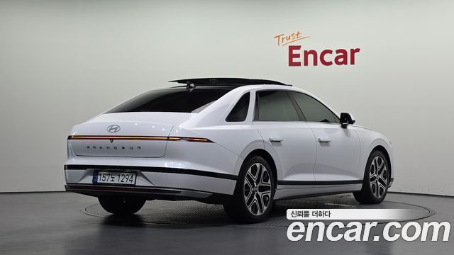 Hyundai Grandeur 3.5 LPG 2WD — photo 1 of 37