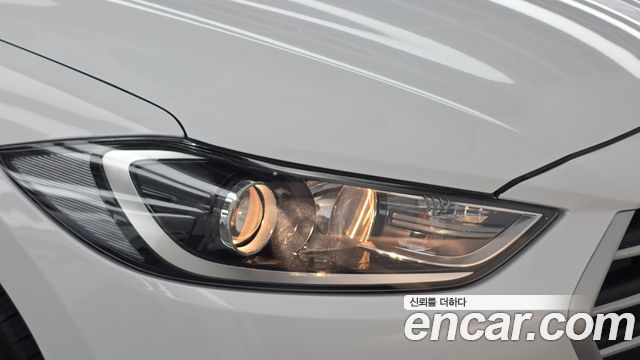 Hyundai AVANTE 1.6 GDI Value Plus — photo 1 of 30