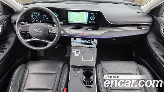 Hyundai Grandeur Exclusive — photo 1 of 20