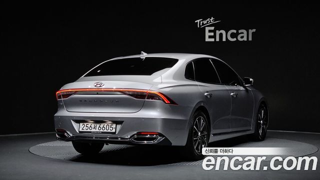 Hyundai Grandeur 2.5 — photo 1 of 34