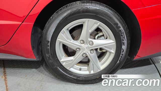 Hyundai Sonata 2.0 LPG(Disabled Person) — photo 1 of 35