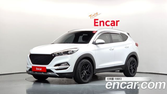 Hyundai Tucson Diesel 1.7 2WD — photo 1 of 31