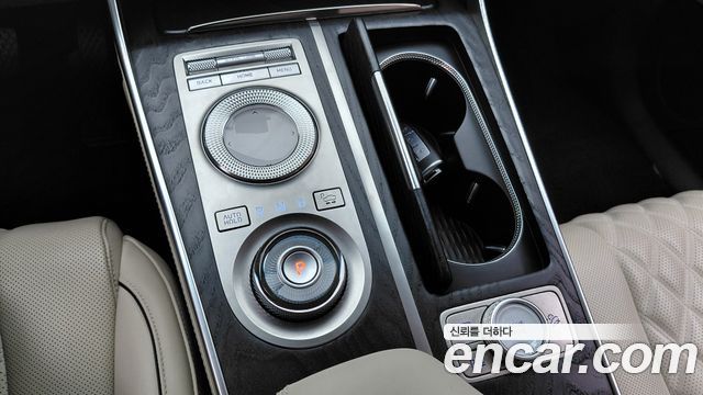 Genesis GV80 2.5T Gasoline 2WD — photo 1 of 31