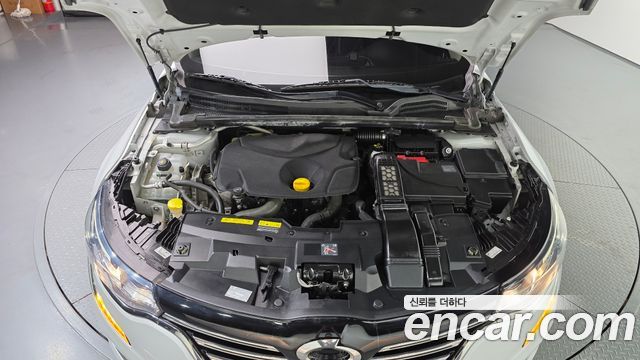 Renault-KoreaSamsung SM6 1.5 dCi SE — photo 1 of 32