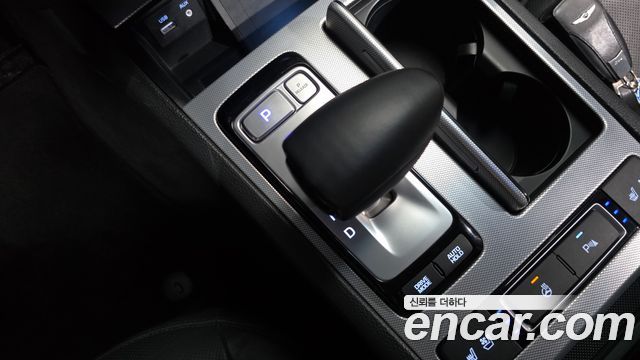 Genesis G80 3.3 GDI — photo 1 of 40