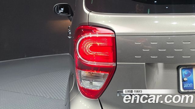 Kia RAY Prestige — photo 1 of 30
