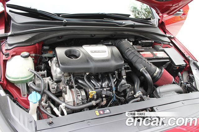 Hyundai i30 1.6 Turbo — photo 1 of 20