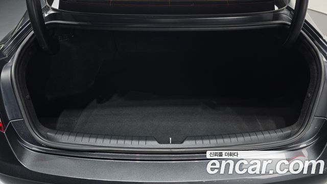 Hyundai Sonata Premium — photo 1 of 31