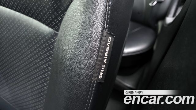 Hyundai Accent 1.4 VVT Smart — photo 1 of 20