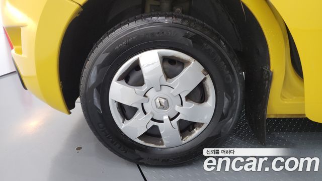 Renault-KoreaSamsung Master School Bus — photo 1 of 20