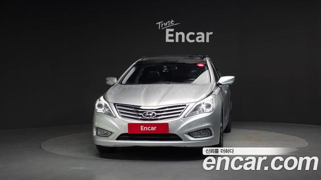 Hyundai Grandeur HG240 Luxury — photo 1 of 20