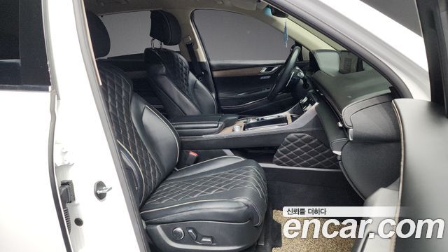 Genesis GV80 2.5T Gasoline AWD — photo 1 of 20
