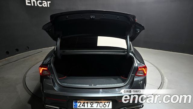 Kia K5 Signature — photo 1 of 20