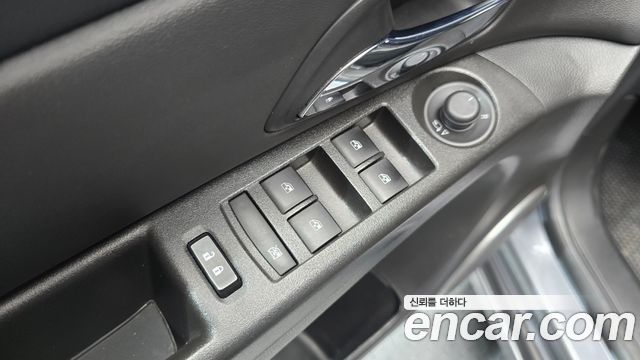 ChevroletGMDaewoo Cruze 1.8 LT Deluxe — photo 1 of 20