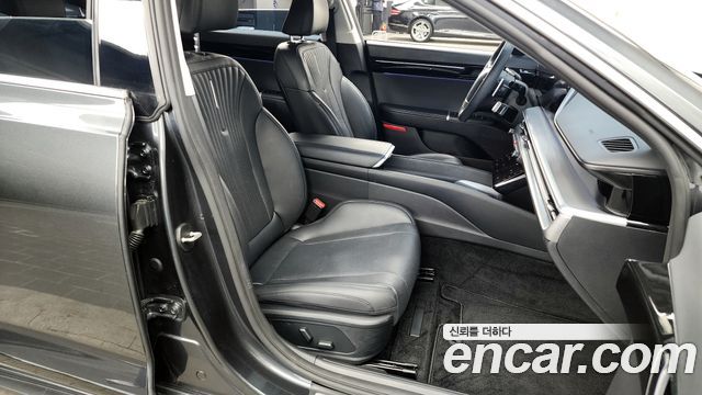 Hyundai Grandeur 2,5 Gasoline 2WD — photo 1 of 20