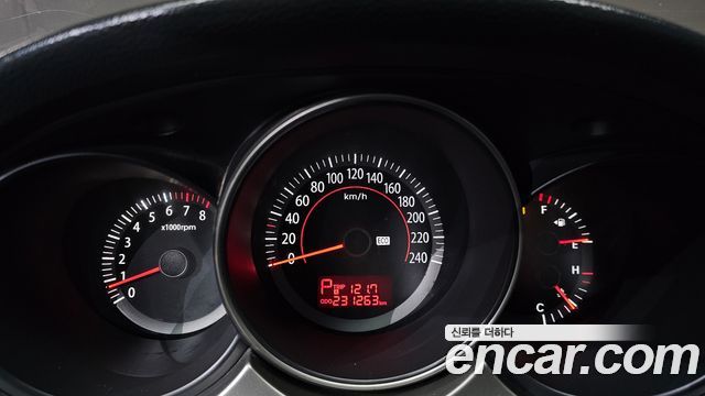 Kia LOTZE LPI LX20 — photo 1 of 20