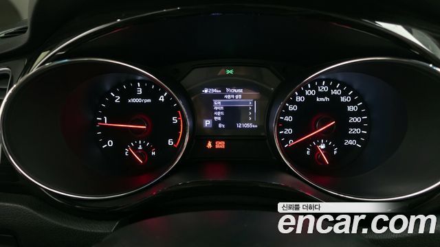 Kia Canival 9-Seater Noblesse Special — photo 1 of 20