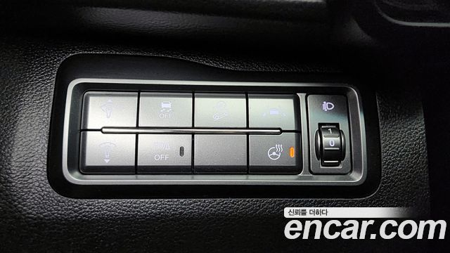 KG_Mobility_Ssangyong TIBOLI Gasoline 1.5 2WD — photo 1 of 20