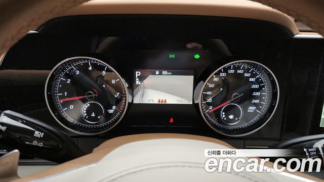 Hyundai Grandeur 3.3 — photo 1 of 20