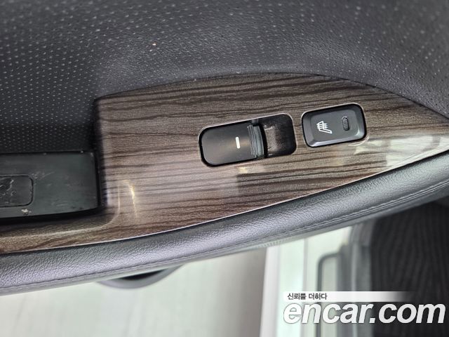 Kia K5 LPI Prestige — photo 1 of 20
