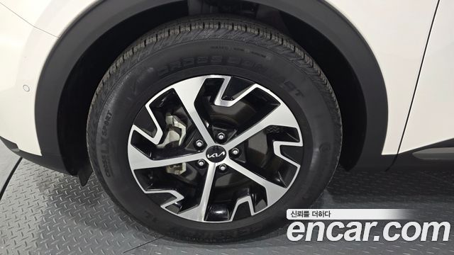 Kia Sportage Signature Gravity 2WD — photo 1 of 20