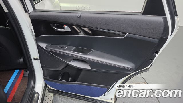Kia Sorento Diesel 2.2 2WD — photo 1 of 31