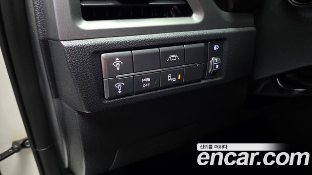 KG_Mobility_Ssangyong KORANDO Gasoline 1.5 2WD R-Plus — photo 1 of 32