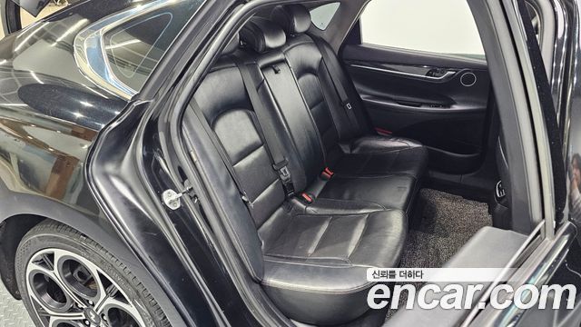 Hyundai Grandeur 3.0 LPi Modern (Rental Car) — photo 1 of 20