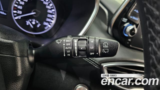 2020 Hyundai Santafe Gasoline 2.0T 2WD, photograph 5