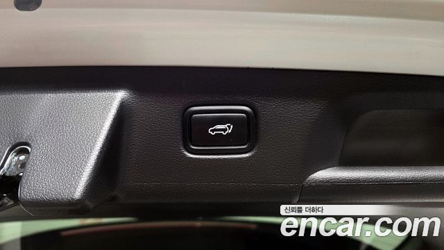 Hyundai Palisade Diesel 2.2 2WD — photo 1 of 32