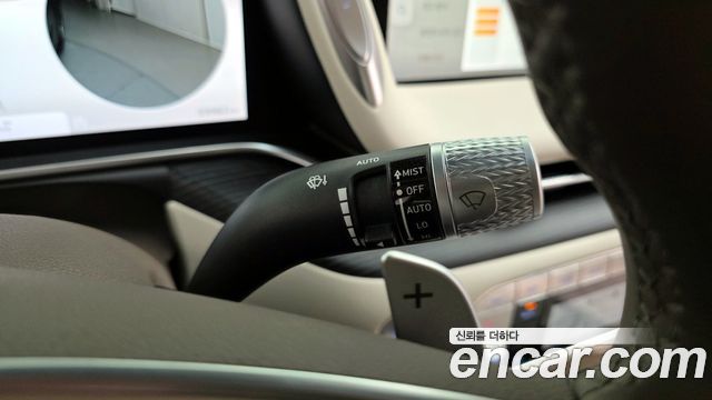 Genesis G90 Gasoline 3.5 Turbo AWD — photo 1 of 30