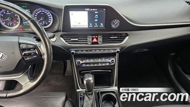 2019 Hyundai Grandeur 3.0 Exclusive, photograph 3