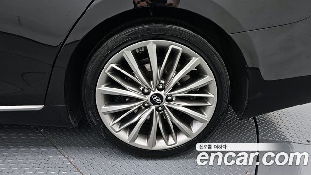 2019 Hyundai Grandeur 3.0 Exclusive, photograph 1