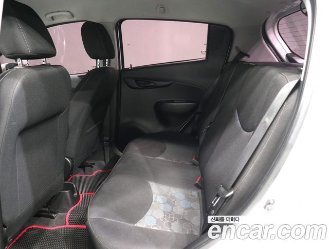 ChevroletGMDaewoo Spark LT — photo 1 of 18