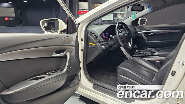Hyundai i40 2.0 GDi — photo 1 of 30
