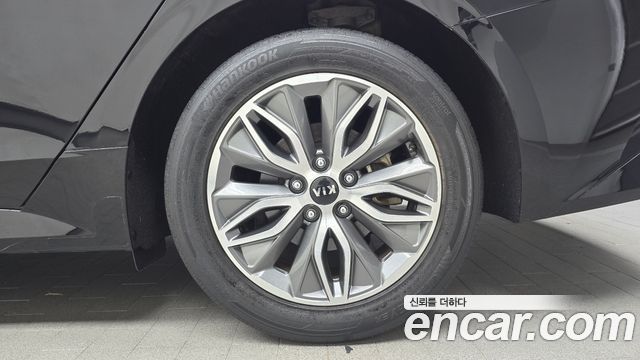 Kia K5 Noblesse — photo 1 of 30
