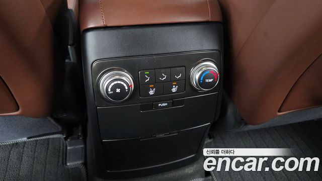 Hyundai Veracruz Diesel 4WD 300VXL — photo 1 of 20