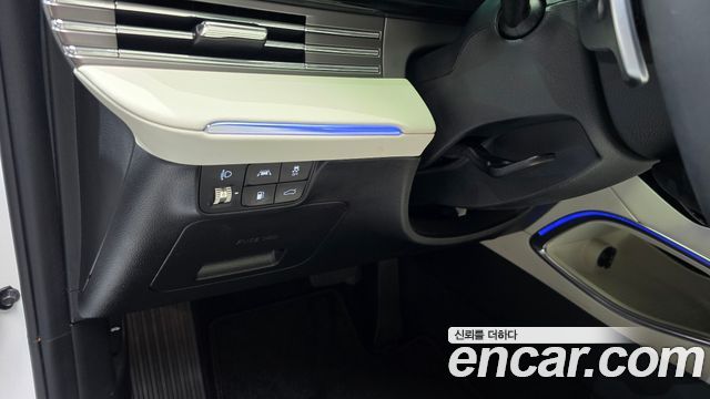 Hyundai Grandeur 2.5 — photo 1 of 30