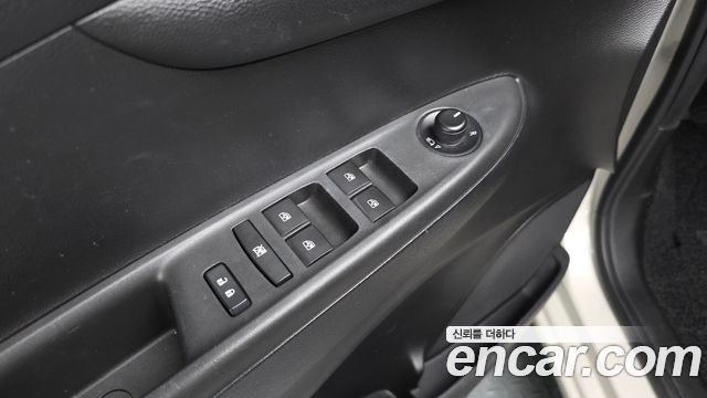 ChevroletGMDaewoo Spark LT — photo 1 of 30