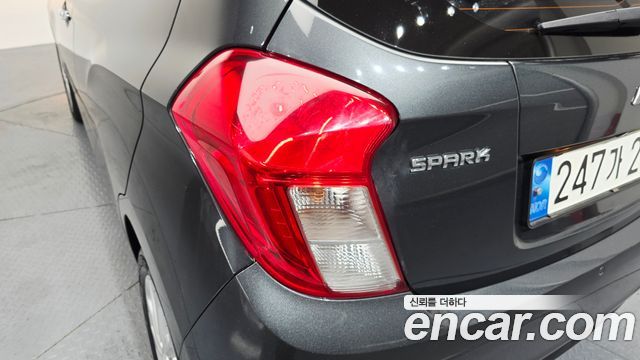 ChevroletGMDaewoo Spark Premier — photo 1 of 31