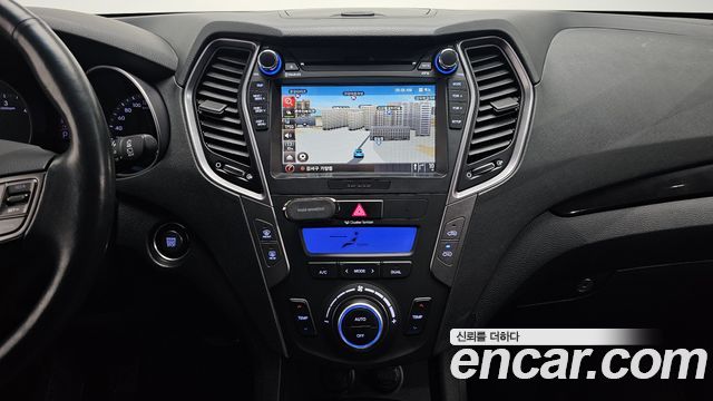 2012 Hyundai Santafe Diesel(e-VGT) 2.0 2WD Premium, photograph 5
