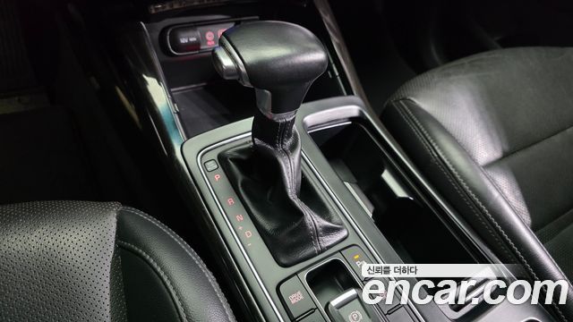 Kia Sorento Diesel 2.2 2WD — photo 1 of 31