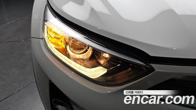 Kia Stonic Diesel 1.6 — photo 1 of 30