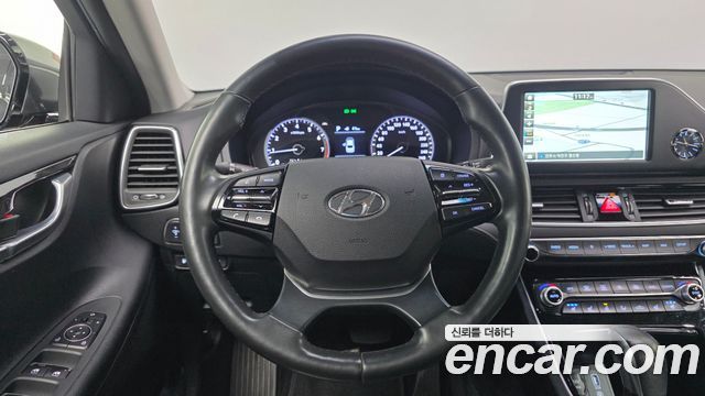 Hyundai Grandeur 2.4 Premium — photo 1 of 20