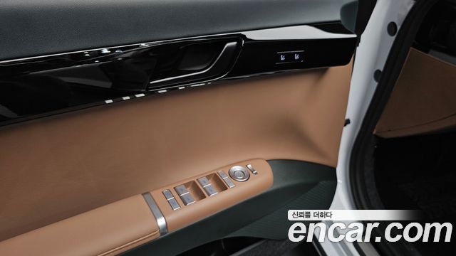 Hyundai Grandeur Honors — photo 1 of 37