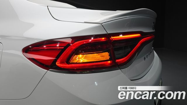 Hyundai Grandeur Exclusive — photo 1 of 31