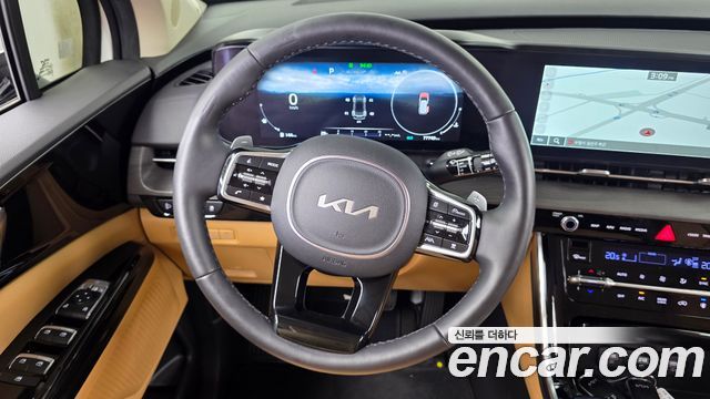 Kia Canival Diesel 9-Seater Noblesse — photo 1 of 33