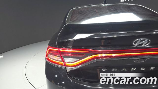 2017 Hyundai Grandeur 2.4 Modern Basic (Rental car), photograph 12