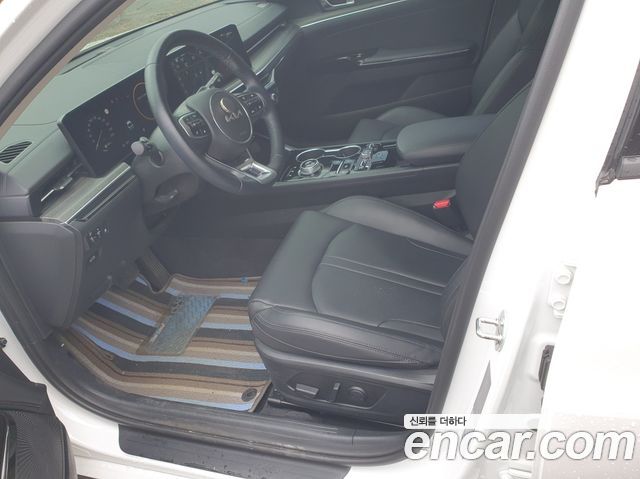 Kia K5 2.0 — photo 1 of 14