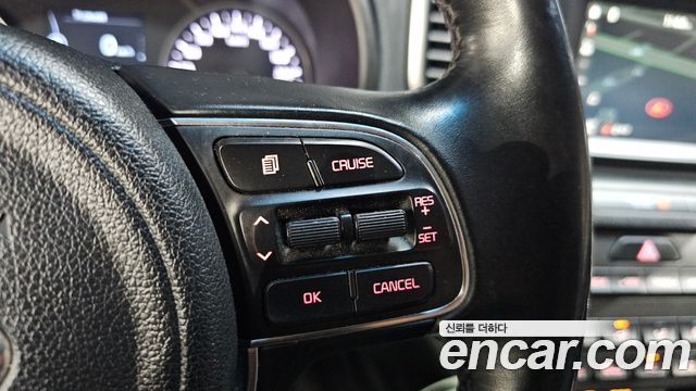 Kia Sportage Diesel 2WD Prestige — photo 1 of 32
